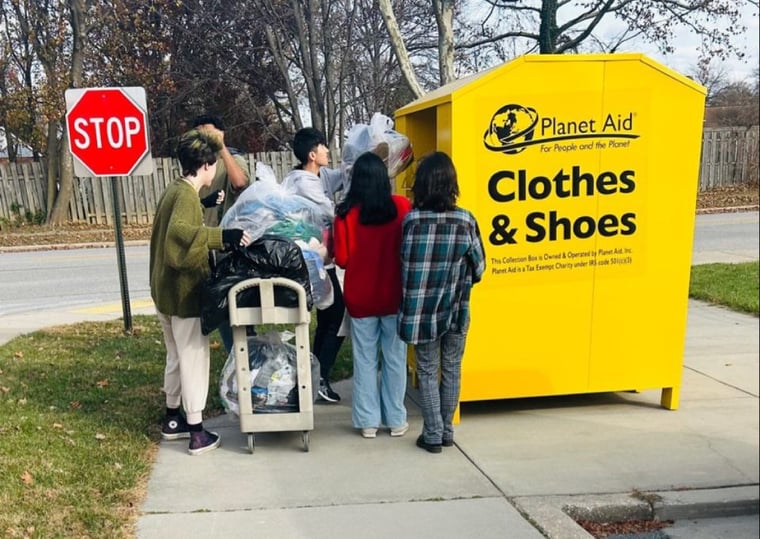 Atholton-pic--9-clothing-drive