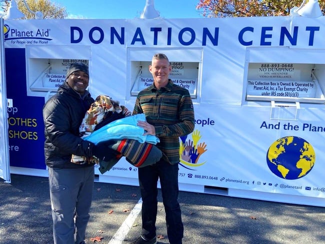 Donor with blankets-lightened