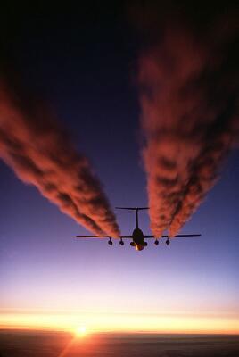 aviation, airplanes, contrails, pollution, planet aid