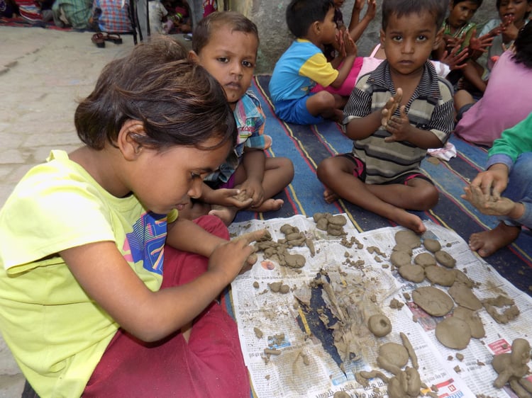 Kadam Step Up Programme Art Class with little girl
