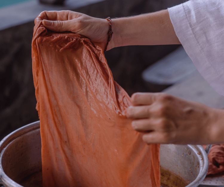 clothes dyeing