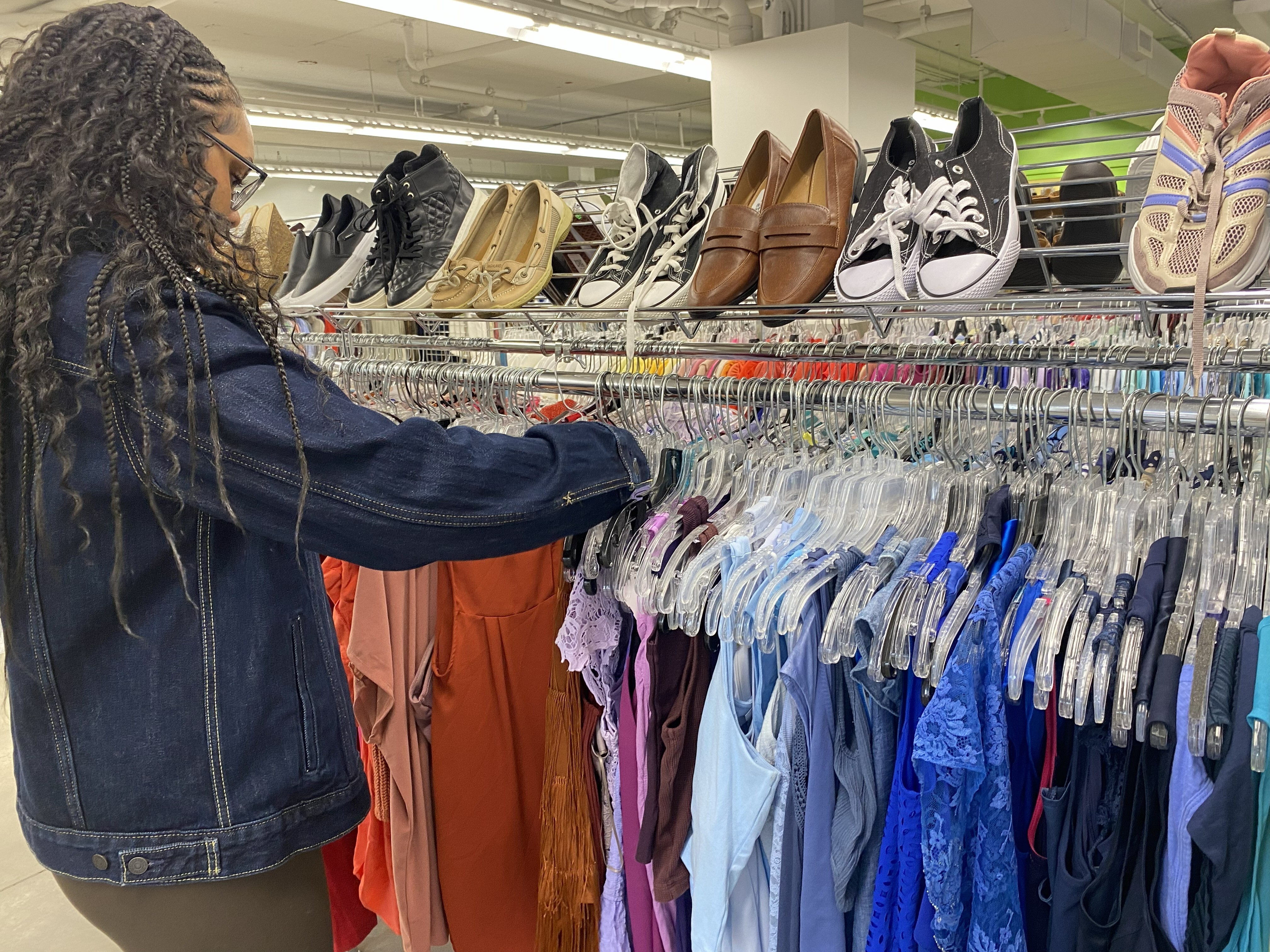 The Loop clothes with shopper