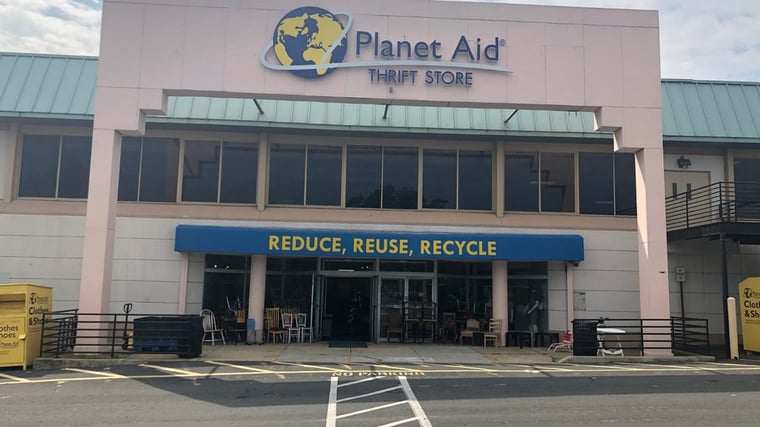 rsz_thrift_store_front_pic